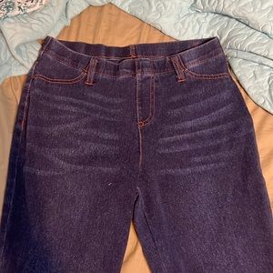 Cute, Simple, Dark wash Jeggings
